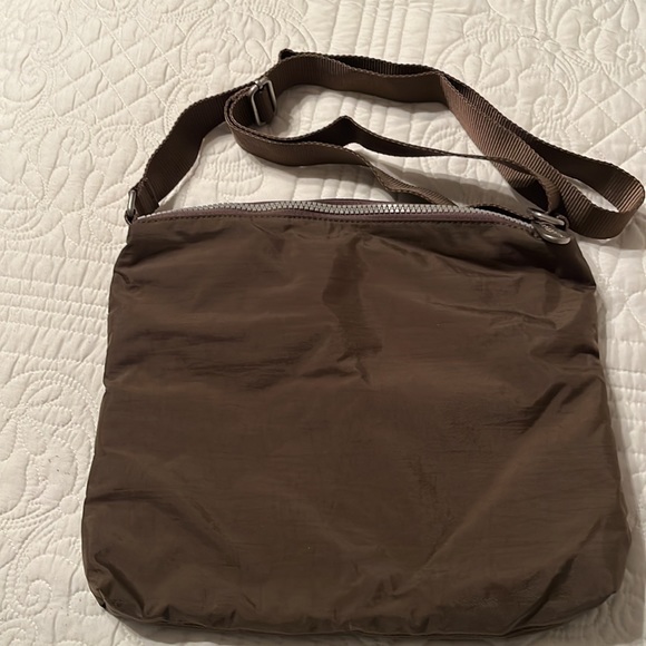 Baggallini Crossbody brown purse- NWOT - Picture 5 of 12